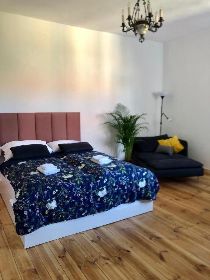 Sentymenty - Apartamenty W Kamienicy Na Mickiewicza Торунь Экстерьер фото