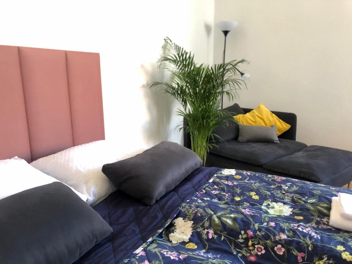 Sentymenty - Apartamenty W Kamienicy Na Mickiewicza Торунь Экстерьер фото