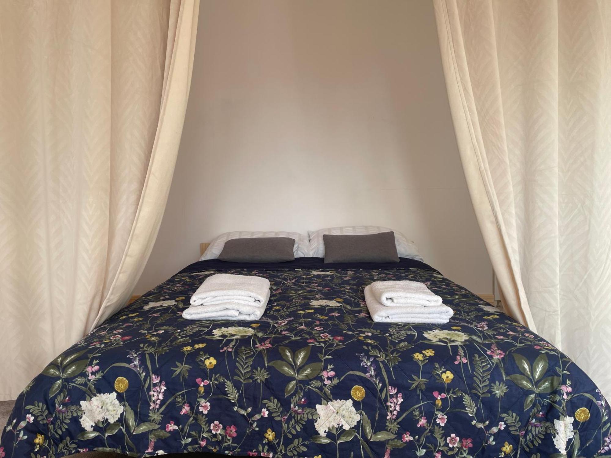 Sentymenty - Apartamenty W Kamienicy Na Mickiewicza Торунь Экстерьер фото